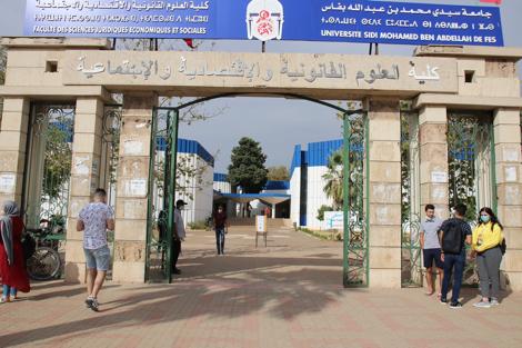 غليان بجامعة سيدي محمد بن عبد الله بفاس بسبب بداية تطبيق نظام التوقيت الميسر