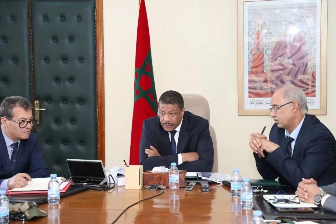 تاونات..لجنة اليقظة الإقليمية تستعد بتدابير جديدة لمواجهة الفيضانات و التغيرات الجوية لتأمين الطرق و حماية الساكنة