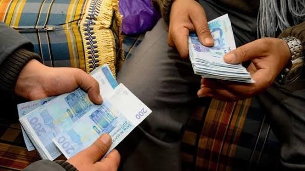 التعامل بالكاش يواصل توسعه رغم ارتفاع معاملات الدفع الإلكتروني