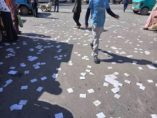 مخلفات ونفايات الحملات الانتخابية تفجر الجدل.. مطالب بالتحول الرقمي وحماية الفضاء العام