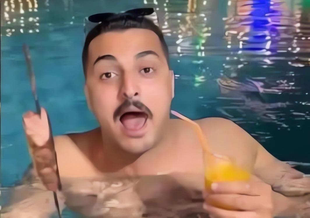 من خليه يبعبع إلى فيديو تناول الشواء بالمسبح.. ناشط يثير الجدل باستفزاز المغاربة بعد حملة مقاطعة الأضاحي