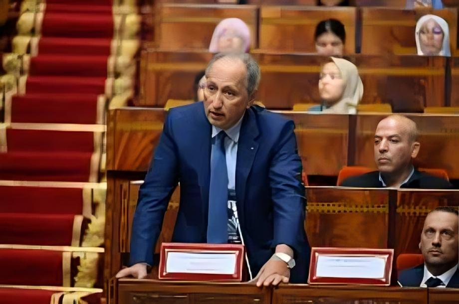 الوزير سعد رادة يضع حدا لـ"أشباح" البرلمان والوزارات