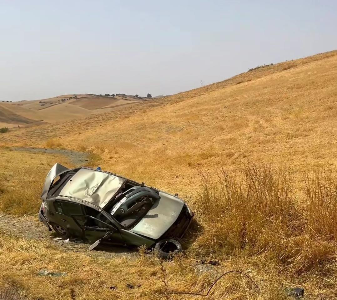 تاونات..إصابة أفراد عائلة في انقلاب سيارة قادمة من تازة