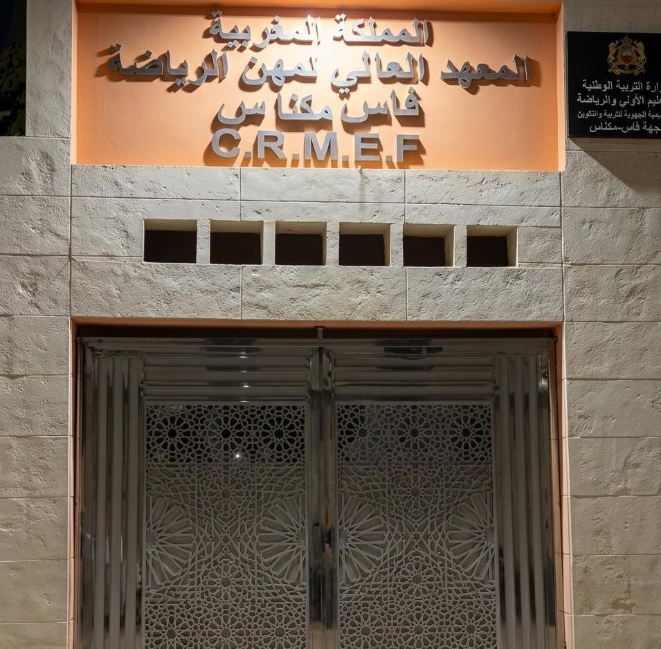 بدء فرز الأصوات بعد إغلاق صناديق الاقتراع للإنتخابات التشريعية
