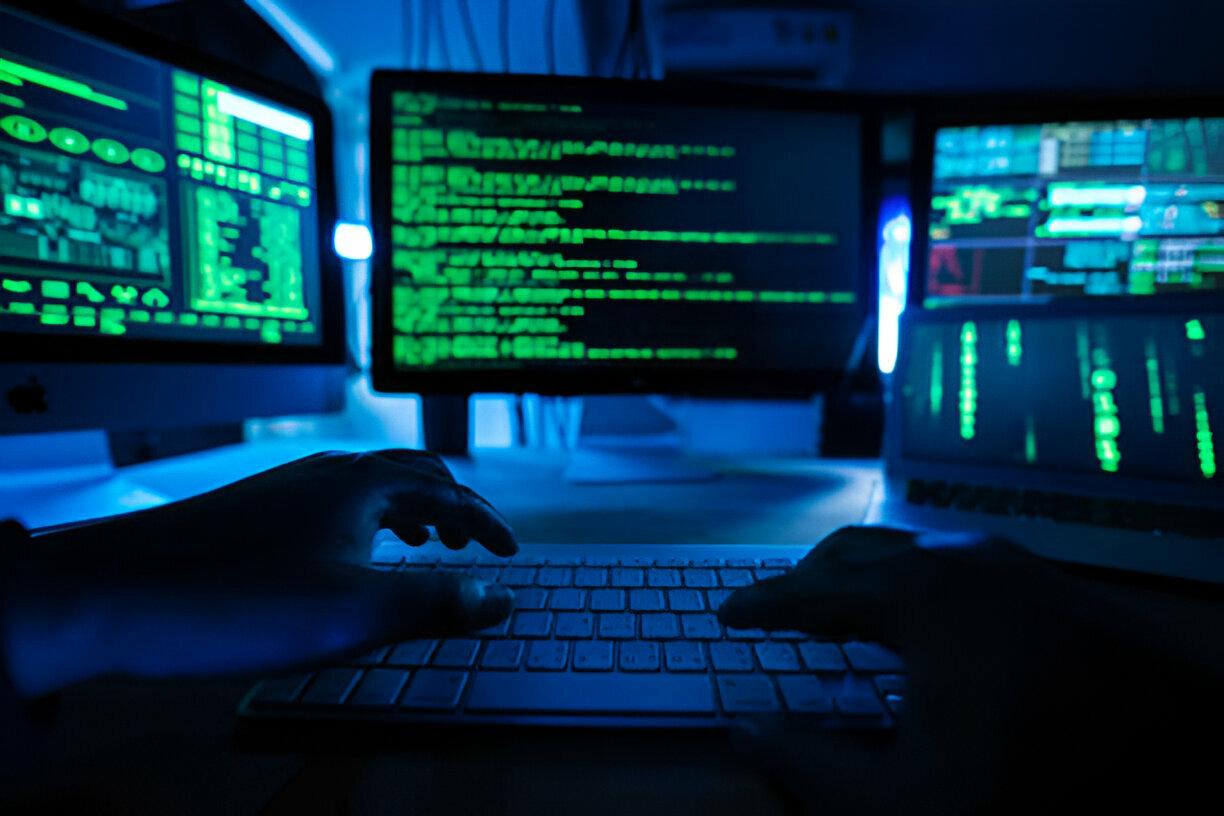 المديرية العامة للأمن الوطني تنفي اختراق أو تسريب المعطيات وتلاحق مفبركي الوثائق