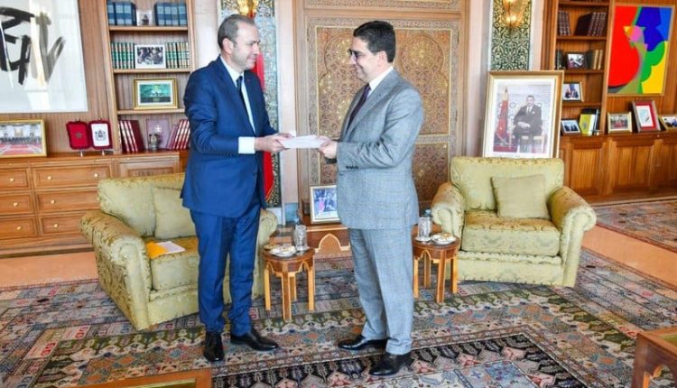 السفير الفرنسي المغاربة